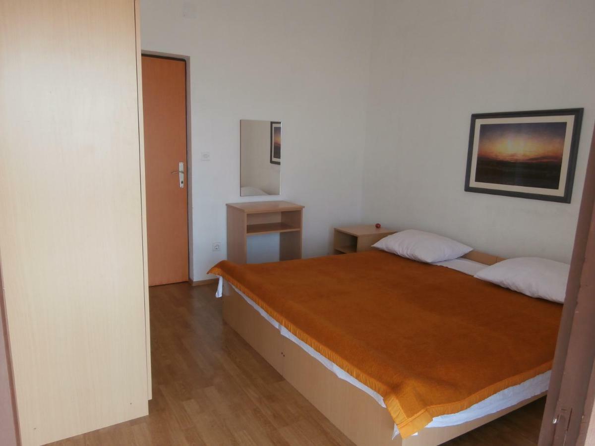 Apartment Jure Erceg Starigrad Paklenica